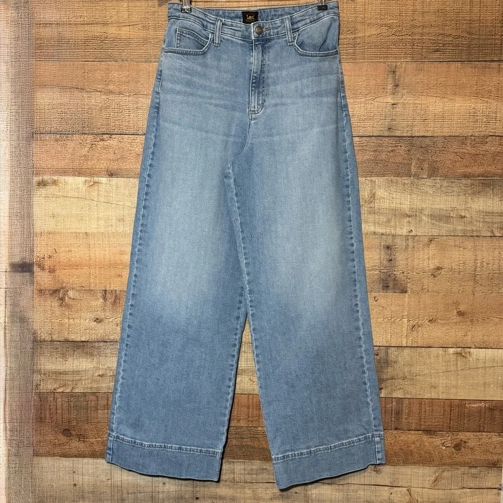 Lee Women's Legendary High Rise Trouser Jean size 12 Wide Leg - Picture 2 of 12
